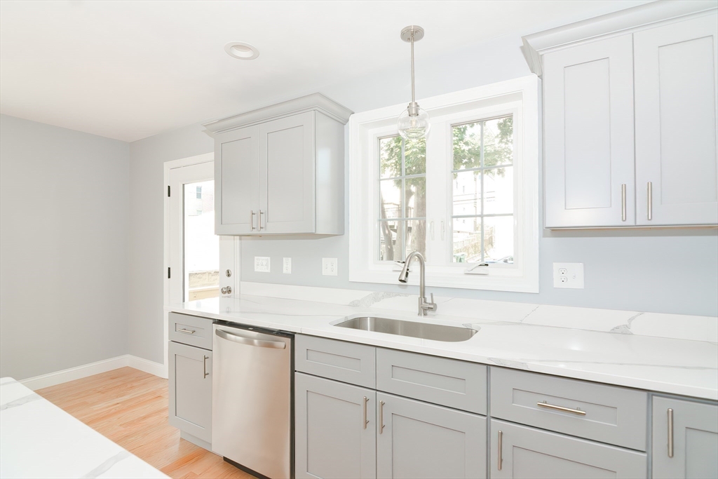 15 B Mars Street Worcester, MA 01607 - Photo 16 of 42 Gallery Image 16