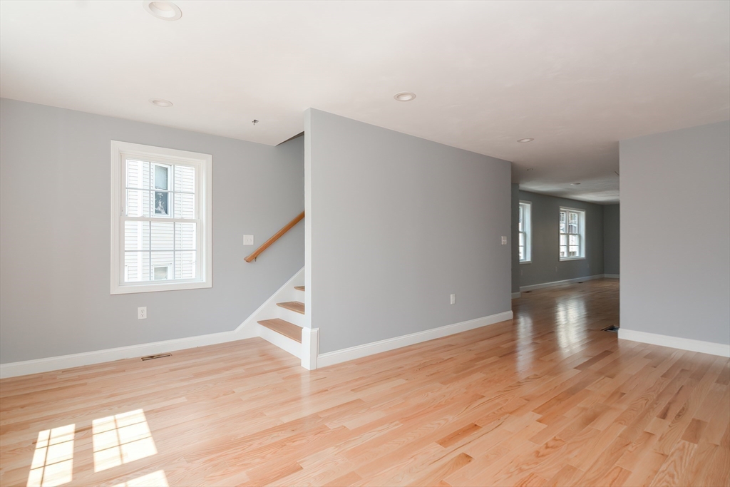 15 B Mars Street Worcester, MA 01607 - Photo 21 of 42 Gallery Image 21