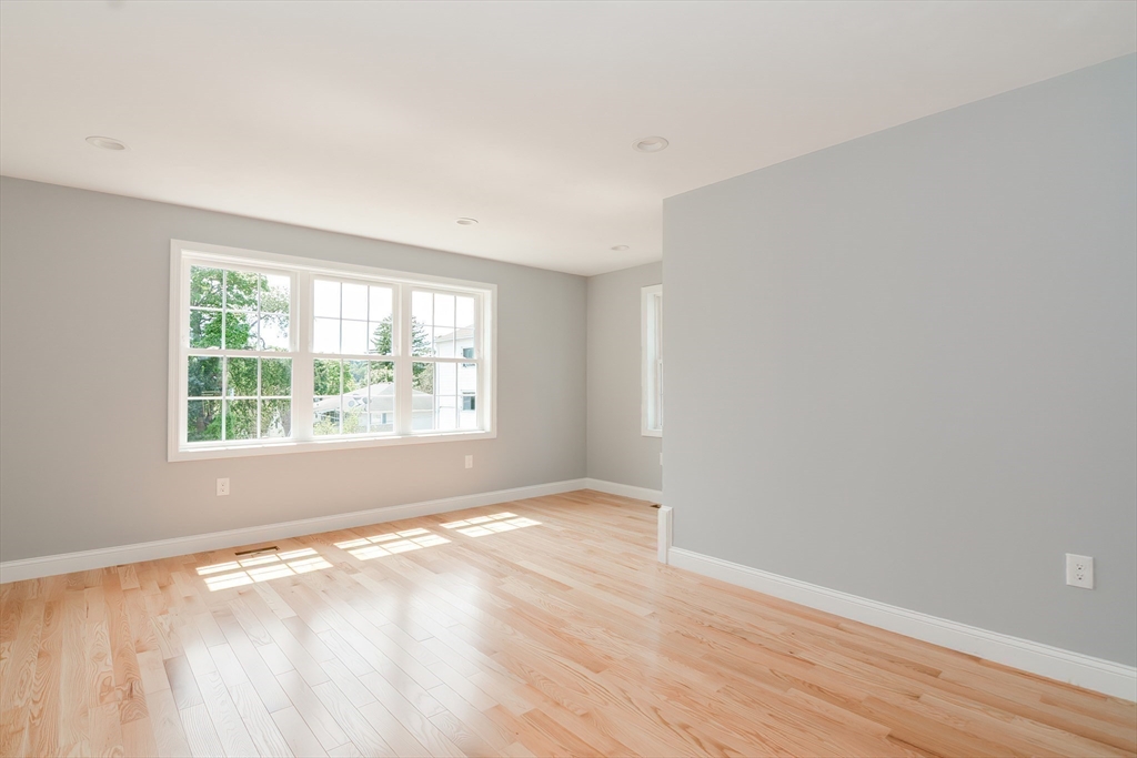 15 B Mars Street Worcester, MA 01607 - Photo 23 of 42 Gallery Image 23