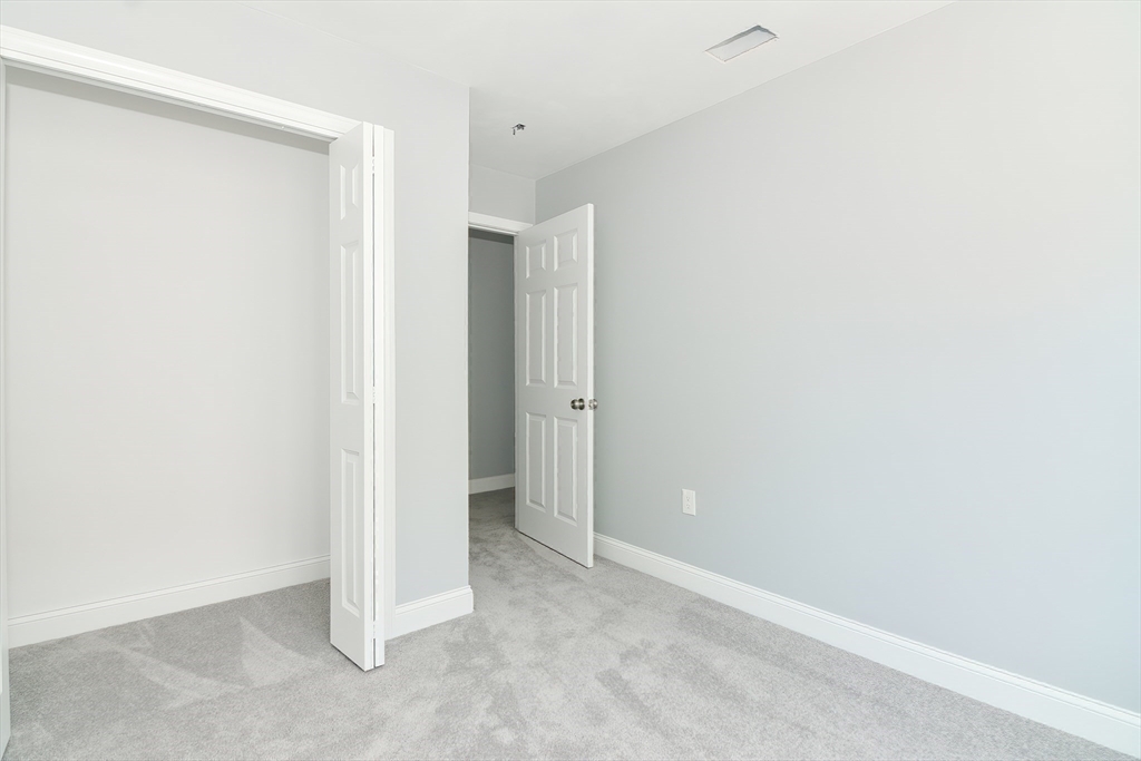 15 B Mars Street Worcester, MA 01607 - Photo 33 of 42 Gallery Image 33