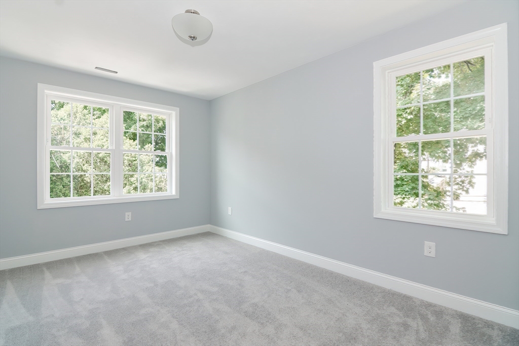 15 B Mars Street Worcester, MA 01607 - Photo 34 of 42 Gallery Image 34