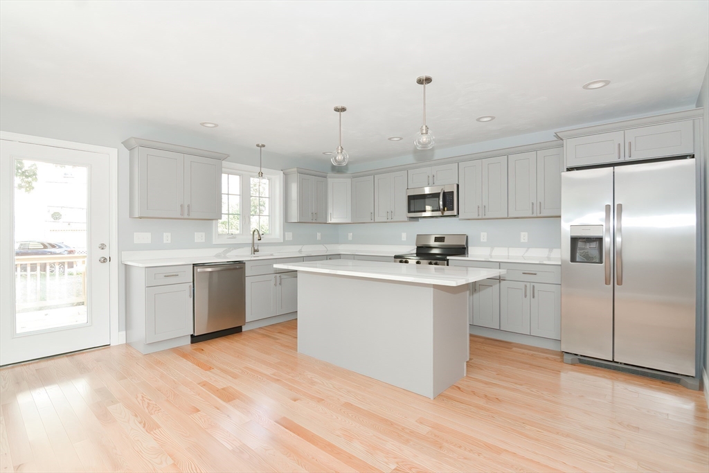 15 B Mars Street Worcester, MA 01607 - Photo 9 of 42 Gallery Image 9
