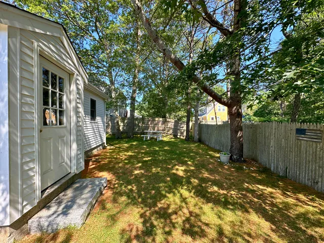 $2,200 | 40 Bradford Road, West Yarmouth, MA 02673