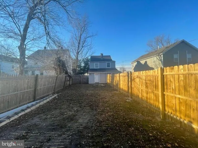 $1,900 | 510-12 2nd Street, Swedesboro, NJ 08085