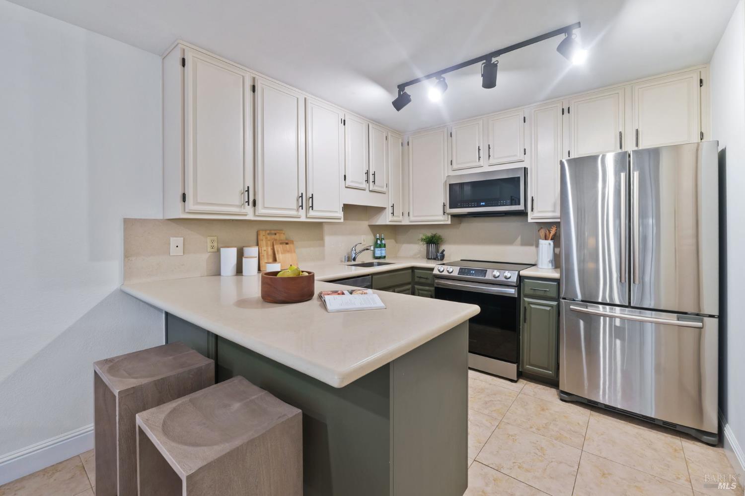 820 Mission Avenue, Unit 4 San Rafael, CA 94901 - Photo 5 of 22