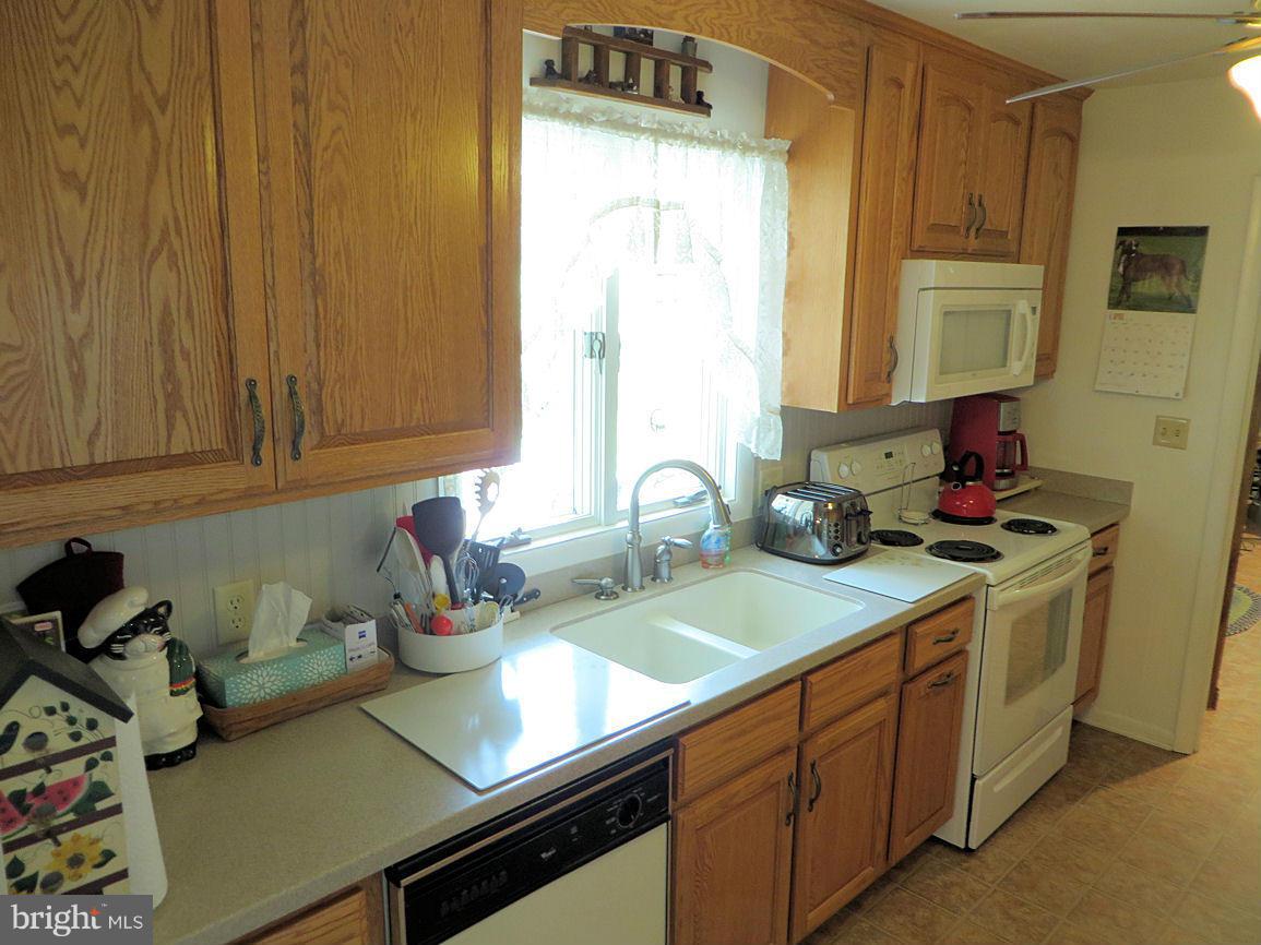 1065 Mud Level Road Shippensburg, PA 17257 - Photo 8 of 30 Kitchen