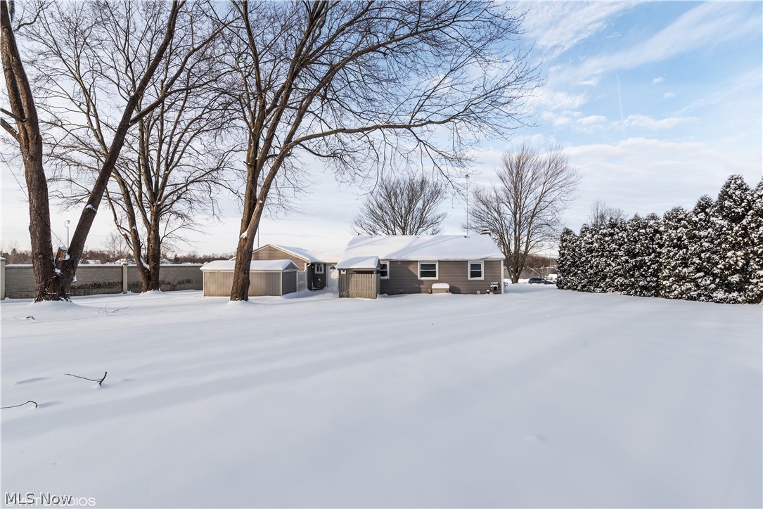 511 Winchester Road Akron, OH 44333 - Photo 5 of 25