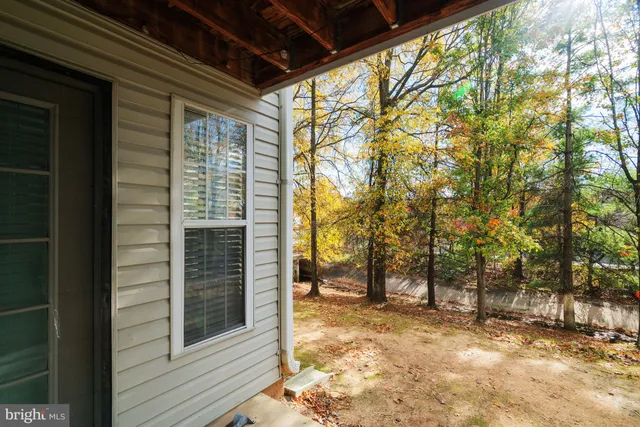 $385,000 | 7518 Snowpea Court, Unit 38, Alexandria, VA 22306