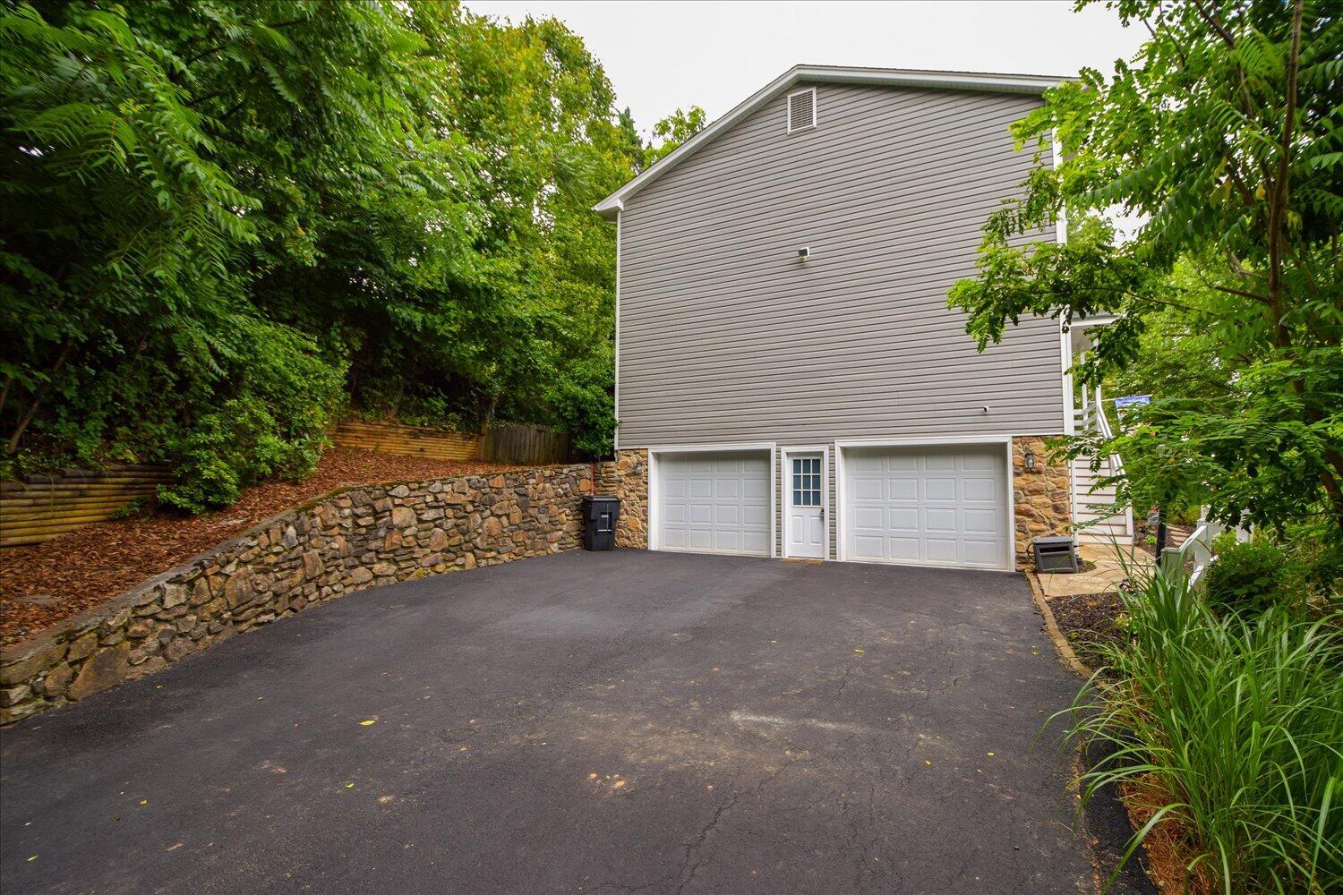 5448 Highfields Road Roanoke, VA 24018 - Photo 34 of 41 34-5448 Highfields-35