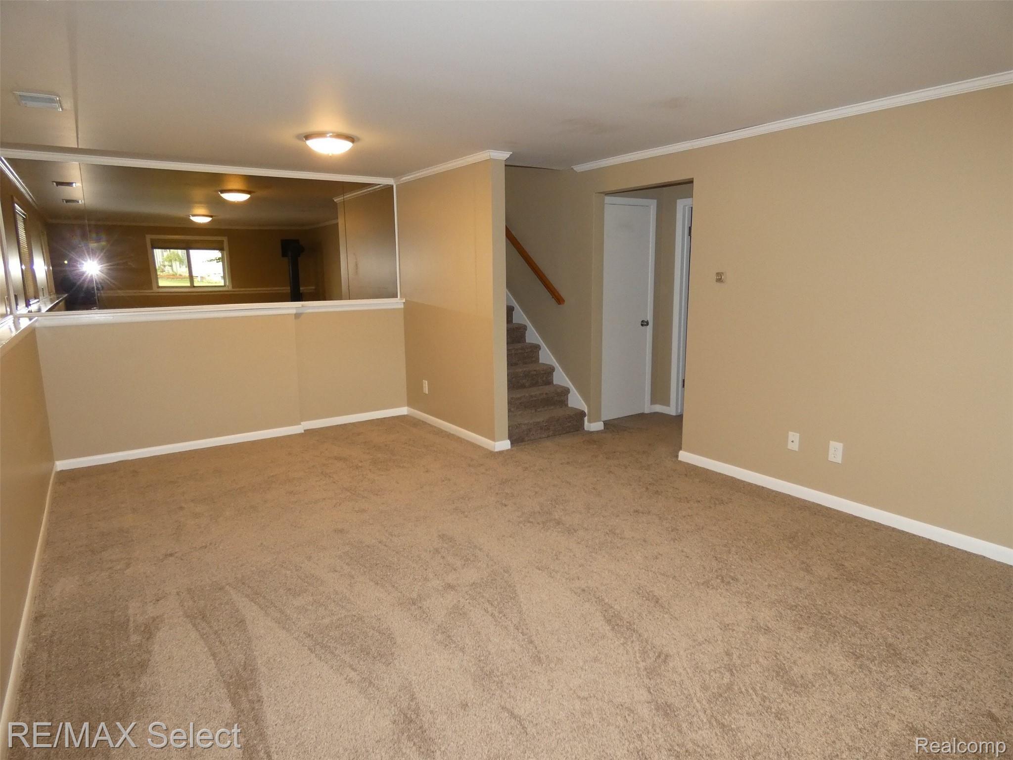 2009 Wiggins Road Fenton, MI 48430 - Photo 20 of 30 2009 Wiggins 032.JPG