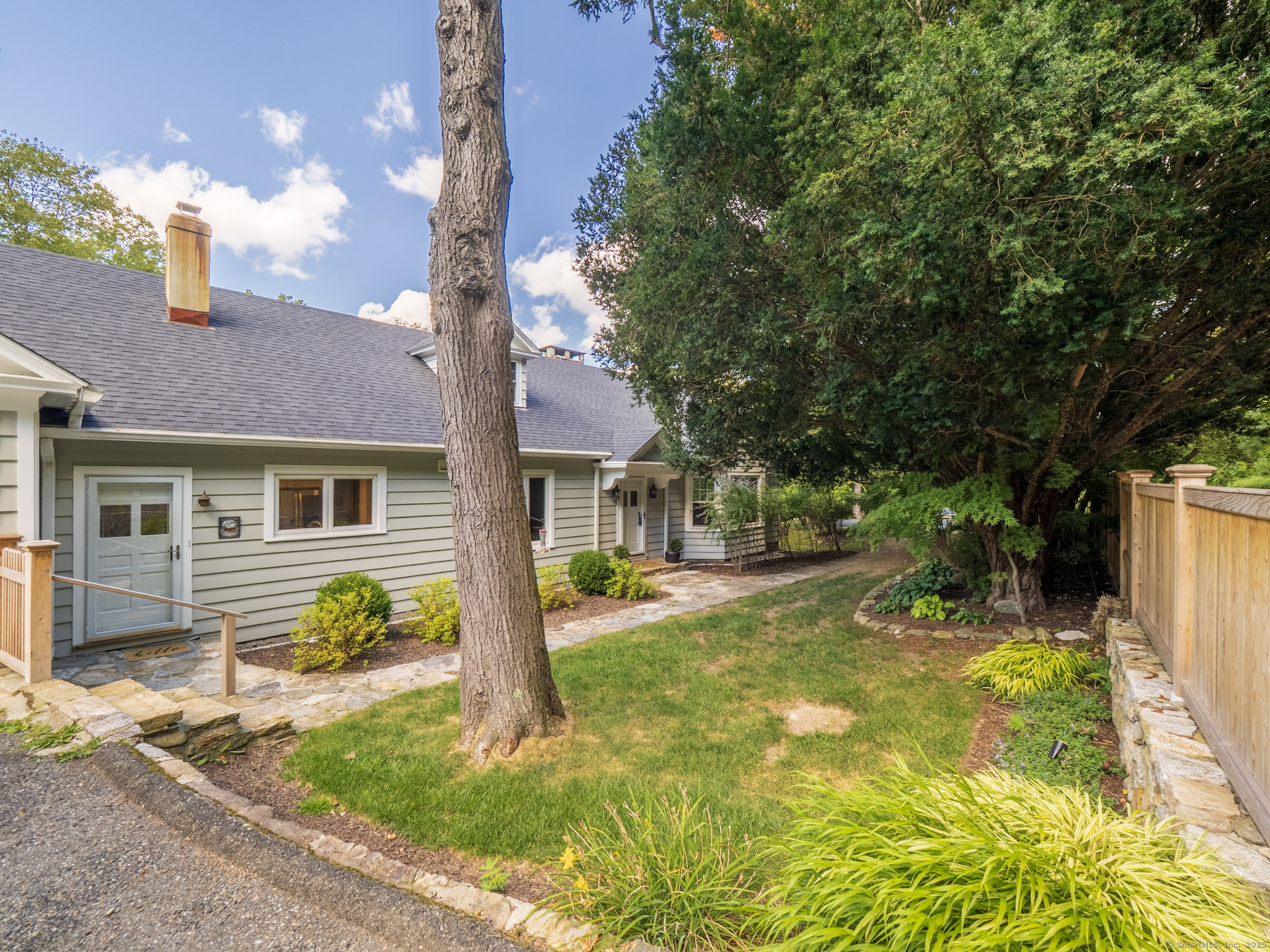 283 Redding Road Redding, CT 06896 - Photo 1 of 1