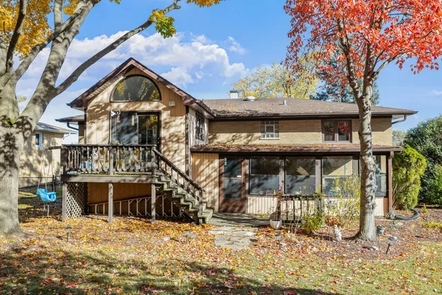 $349,000 | 15340 Maple Drive, Oak Forest, IL 60452