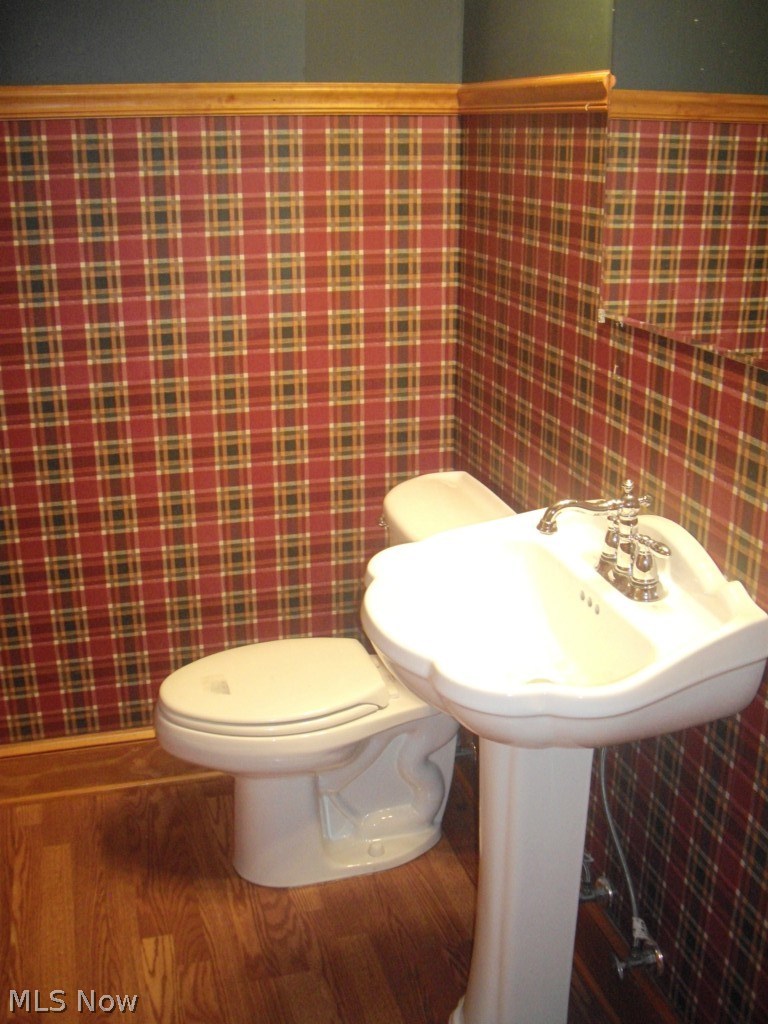 1370 Secrest Road Wooster, OH 44691 - Photo 8 of 14 Main level half bath