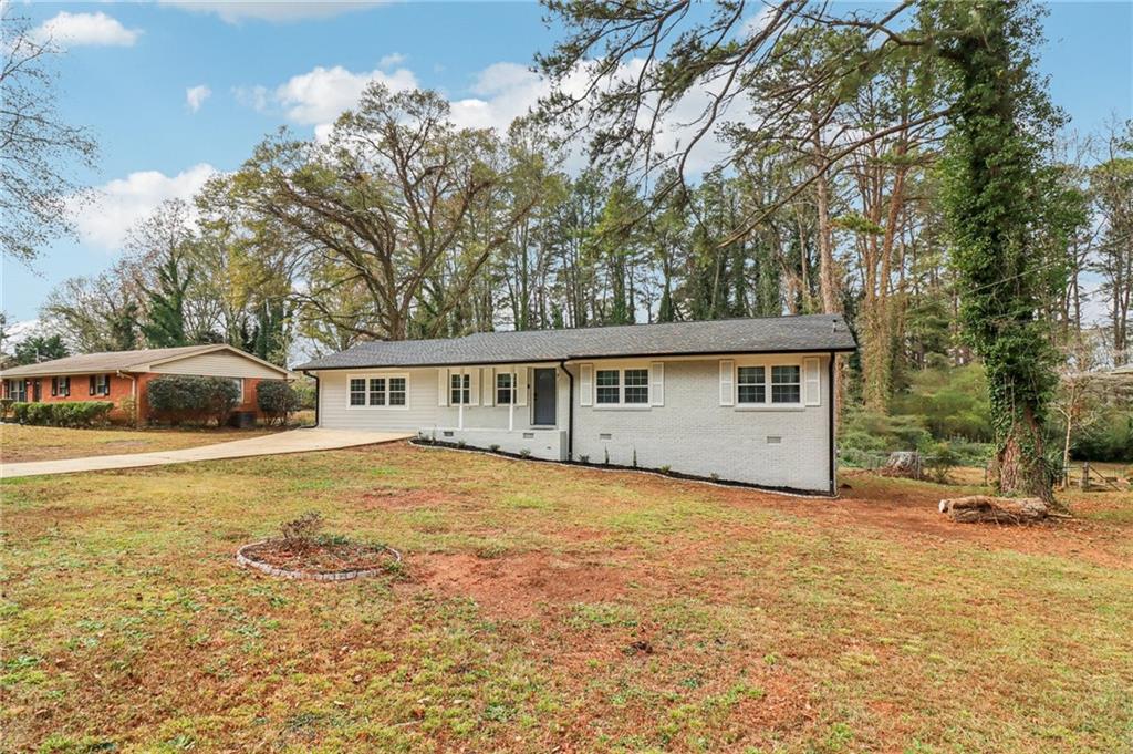 395 Colchester Drive Stone Mountain, GA 30088 - Photo 4 of 60