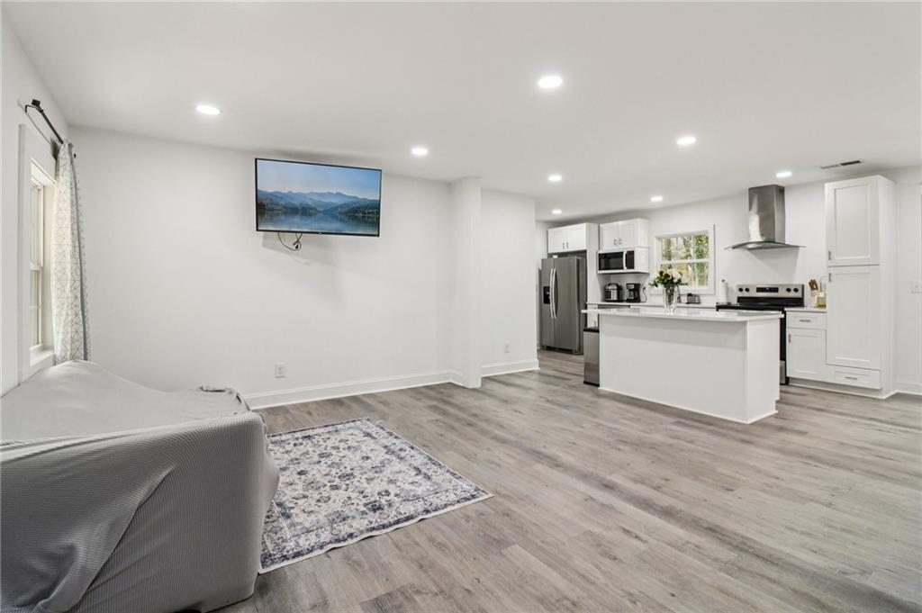 395 Colchester Drive Stone Mountain, GA 30088 - Photo 7 of 60