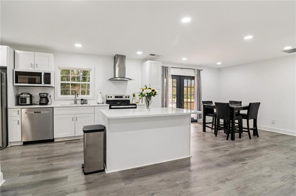 395 Colchester Drive Stone Mountain, GA 30088 - Photo 10 of 60