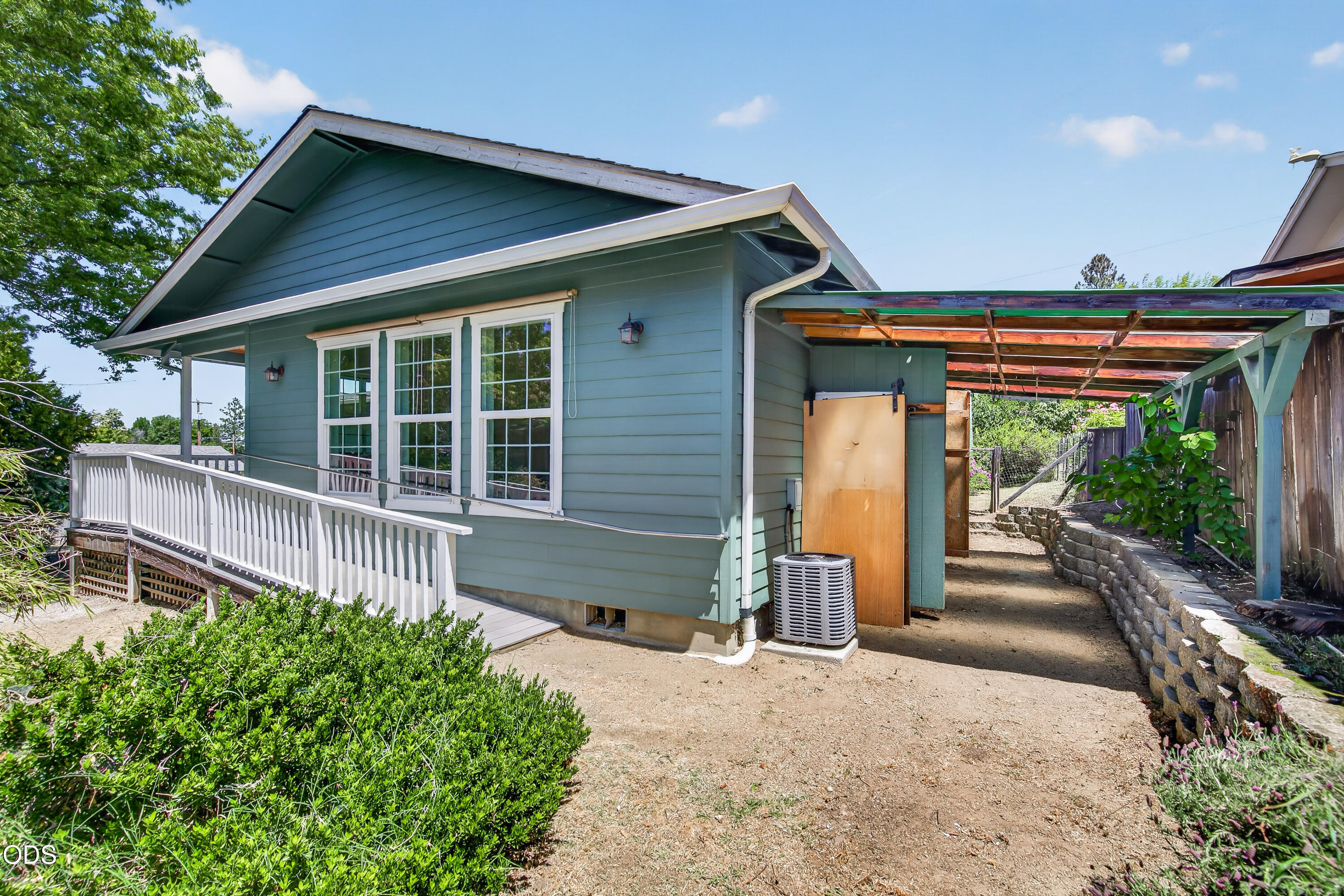 502 South B Street Phoenix, OR 97535 - Photo 25 of 27