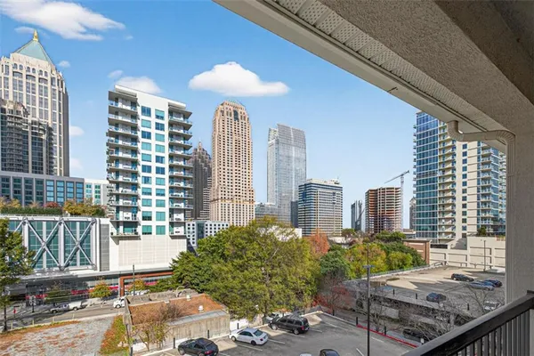 $3,000 | 1075 Peachtree Walk Northeast, Unit A512, Atlanta, GA 30309