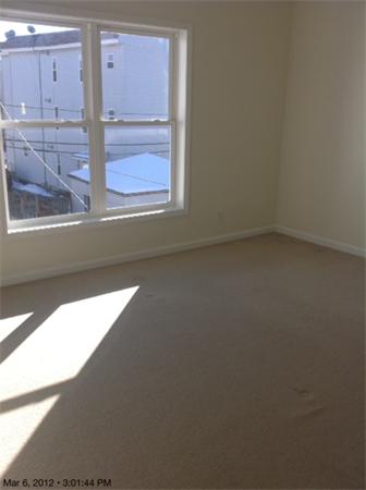 3 A Pelham Street Worcester, MA 01609 - Photo 4 of 8 Gallery Image 4