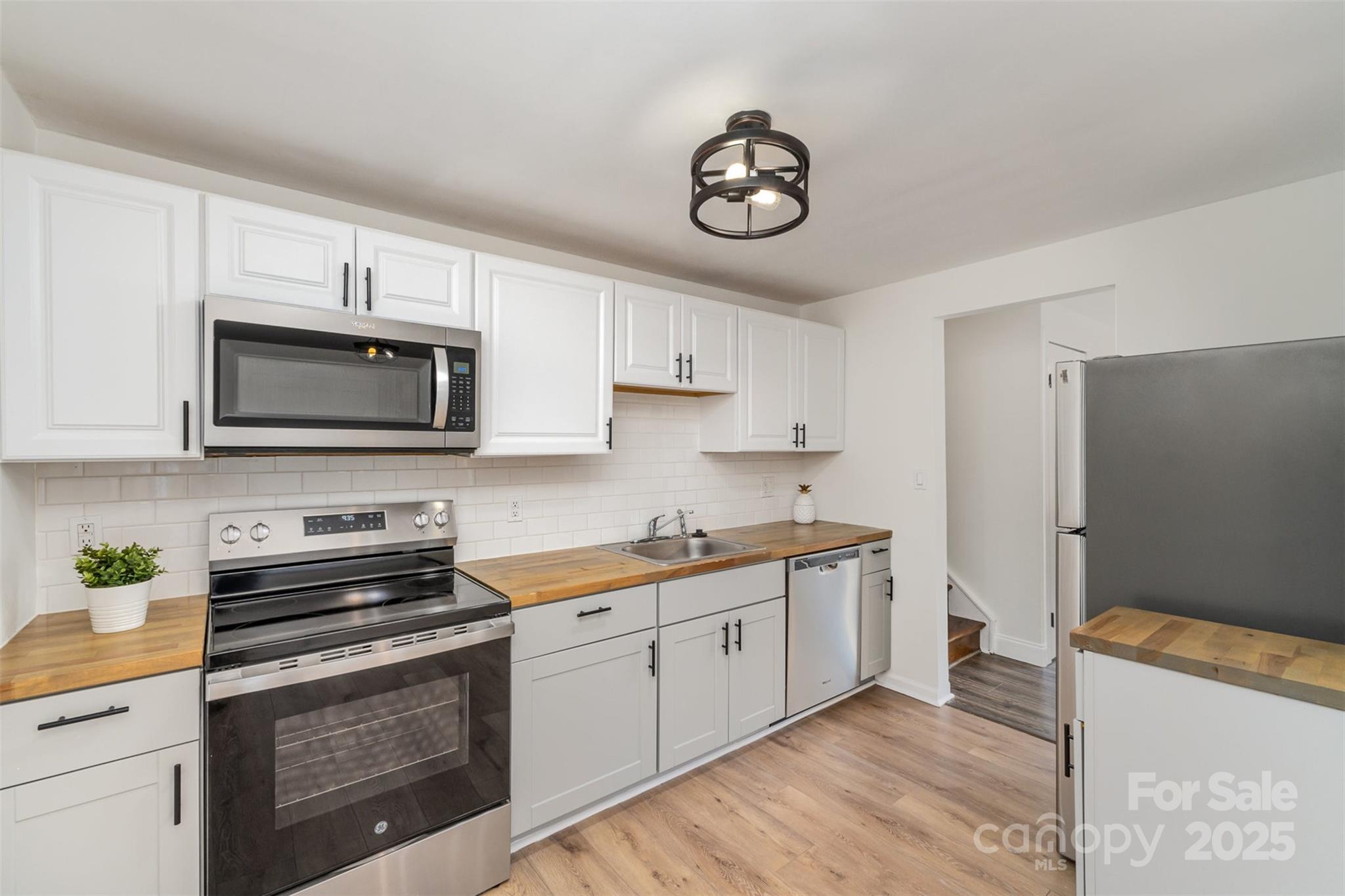 6847 Saddle Point Road Charlotte, NC 28212 - Photo 12 of 27