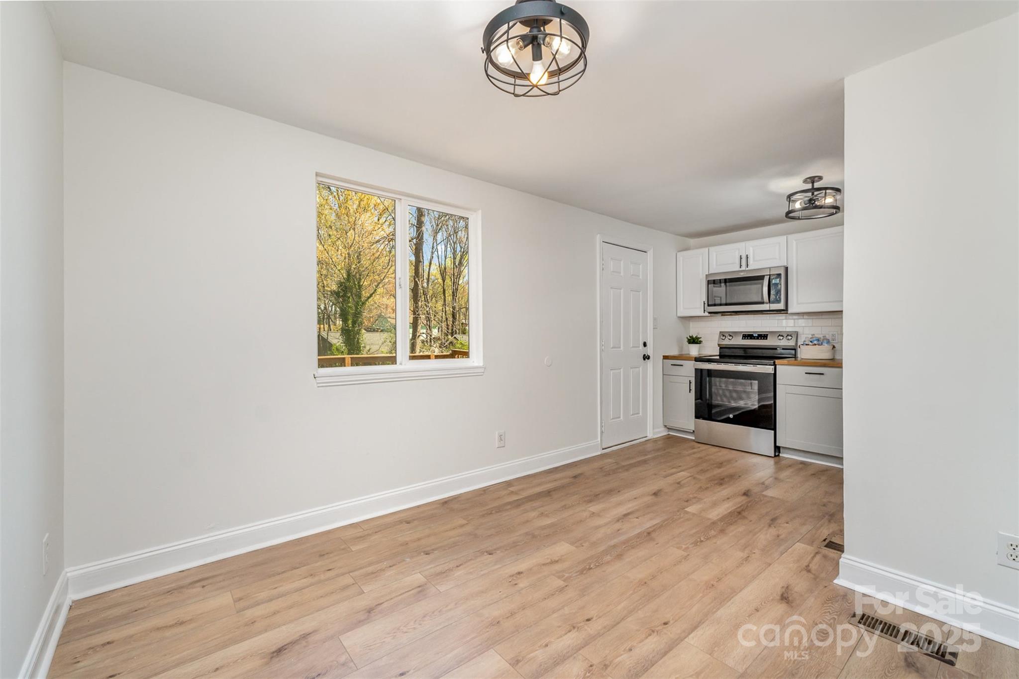 6847 Saddle Point Road Charlotte, NC 28212 - Photo 9 of 27