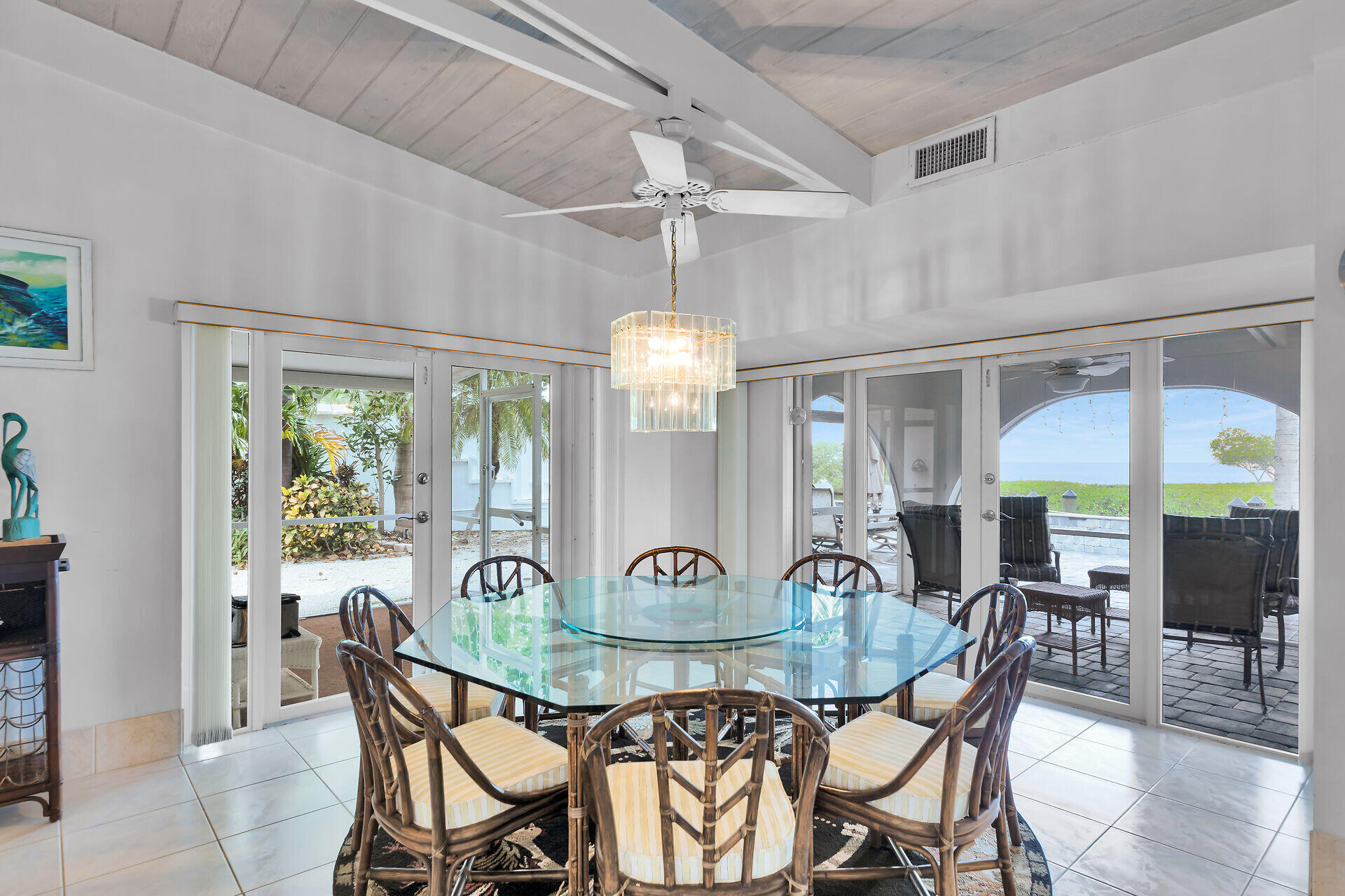 1590 Pelican Road Marathon, FL 33050 - Photo 27 of 81 Main home dining area