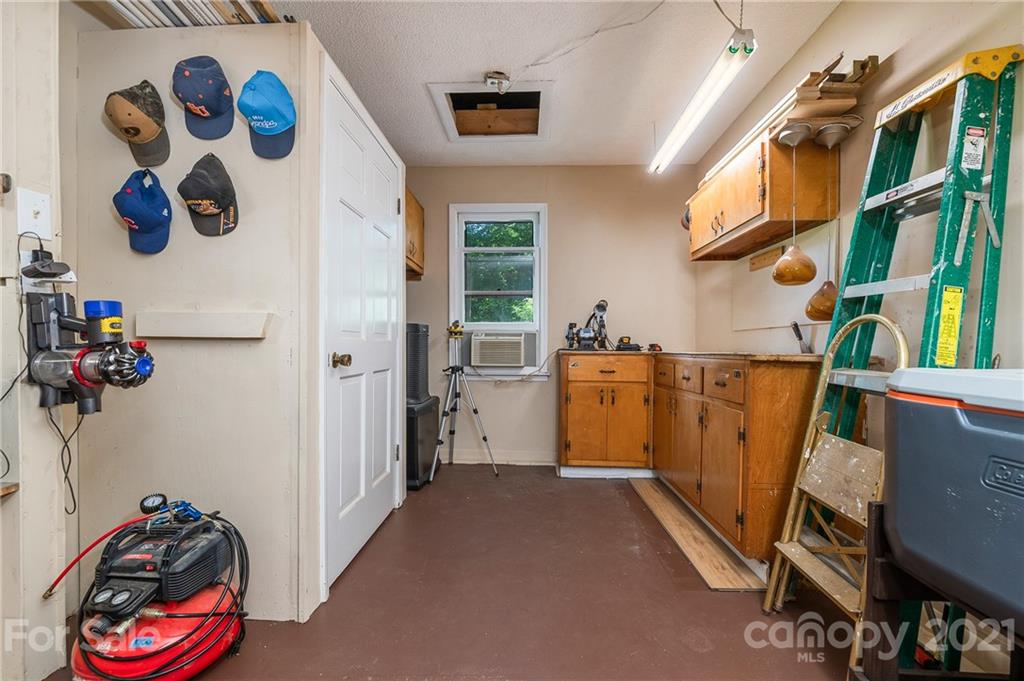 2000 Smith Dairy Road Columbus, NC 28722 - Photo 31 of 48 Gallery Image 31