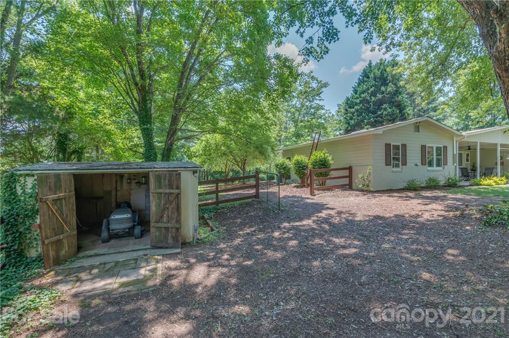 2000 Smith Dairy Road Columbus, NC 28722 - Photo 33 of 48 Gallery Image 33
