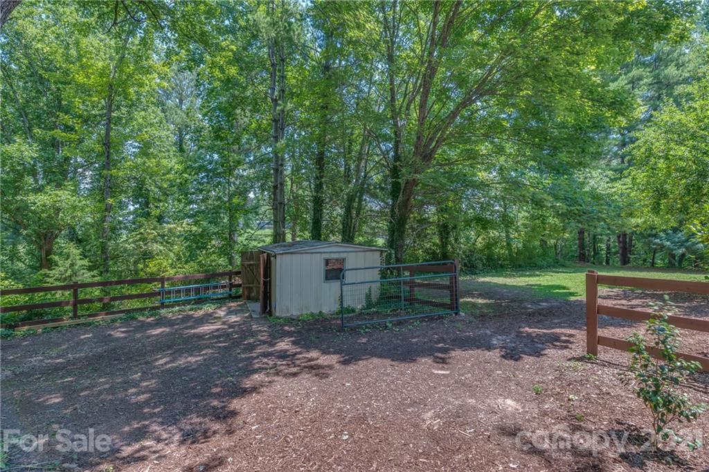 2000 Smith Dairy Road Columbus, NC 28722 - Photo 41 of 48 Gallery Image 41