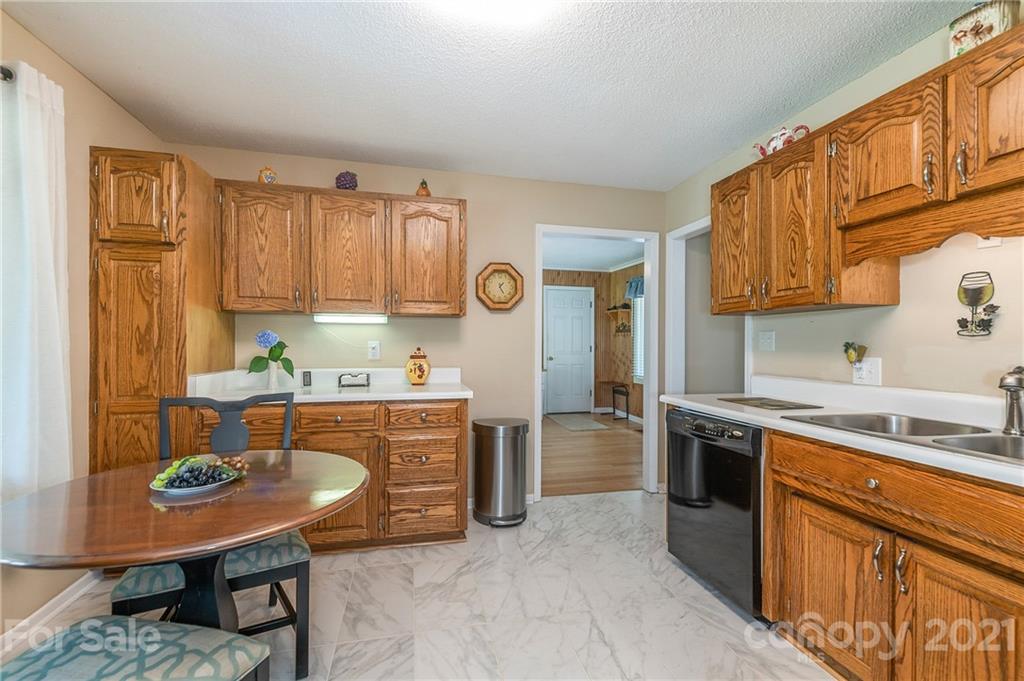 2000 Smith Dairy Road Columbus, NC 28722 - Photo 8 of 48 Gallery Image 8