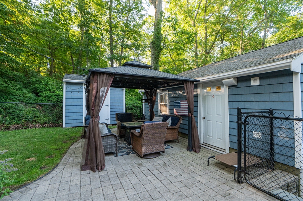 53 Bulfinch Road Lynn, MA 01902 - Photo 5 of 42
