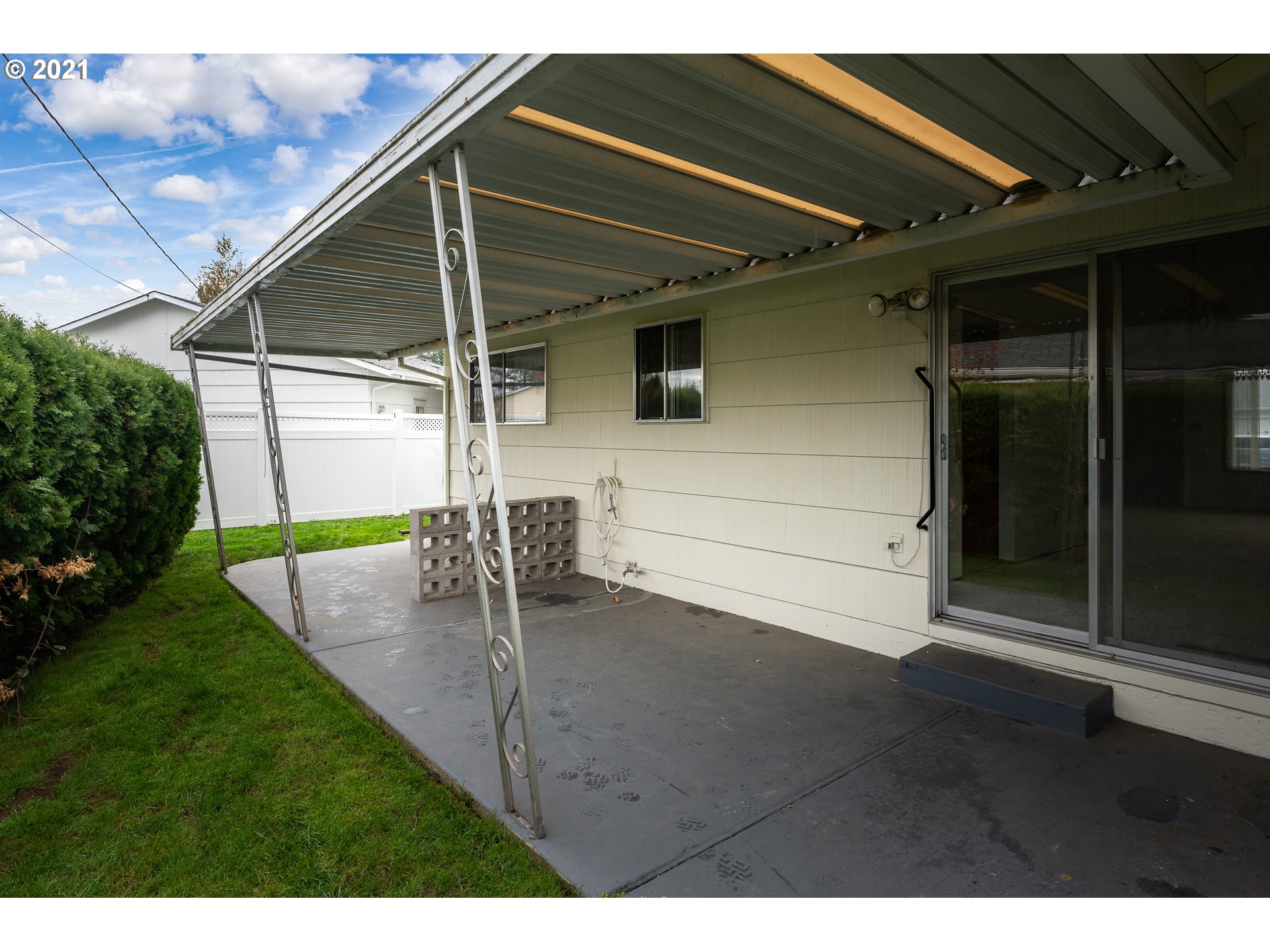 1249 Stanfield Road Woodburn, OR 97071 - Photo 20 of 21 Gallery Image 20