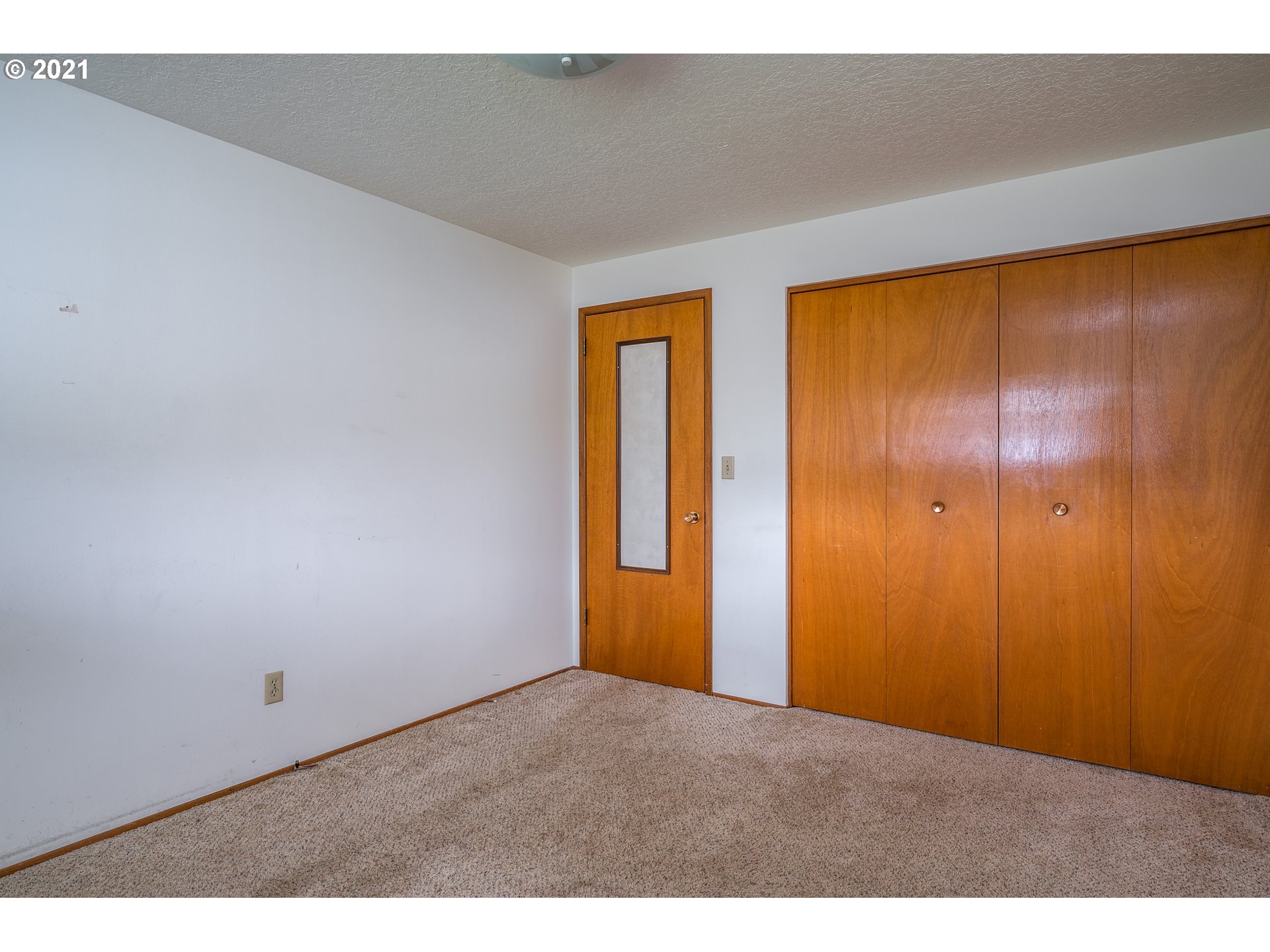 1249 Stanfield Road Woodburn, OR 97071 - Photo 9 of 21 Gallery Image 9