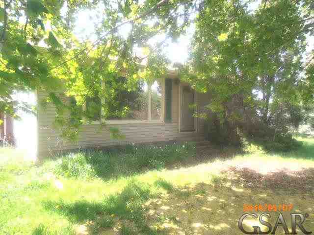 2346 South Ruess Road Owosso, MI 48867 - Photo 2 of 4 31154601-1.JPG