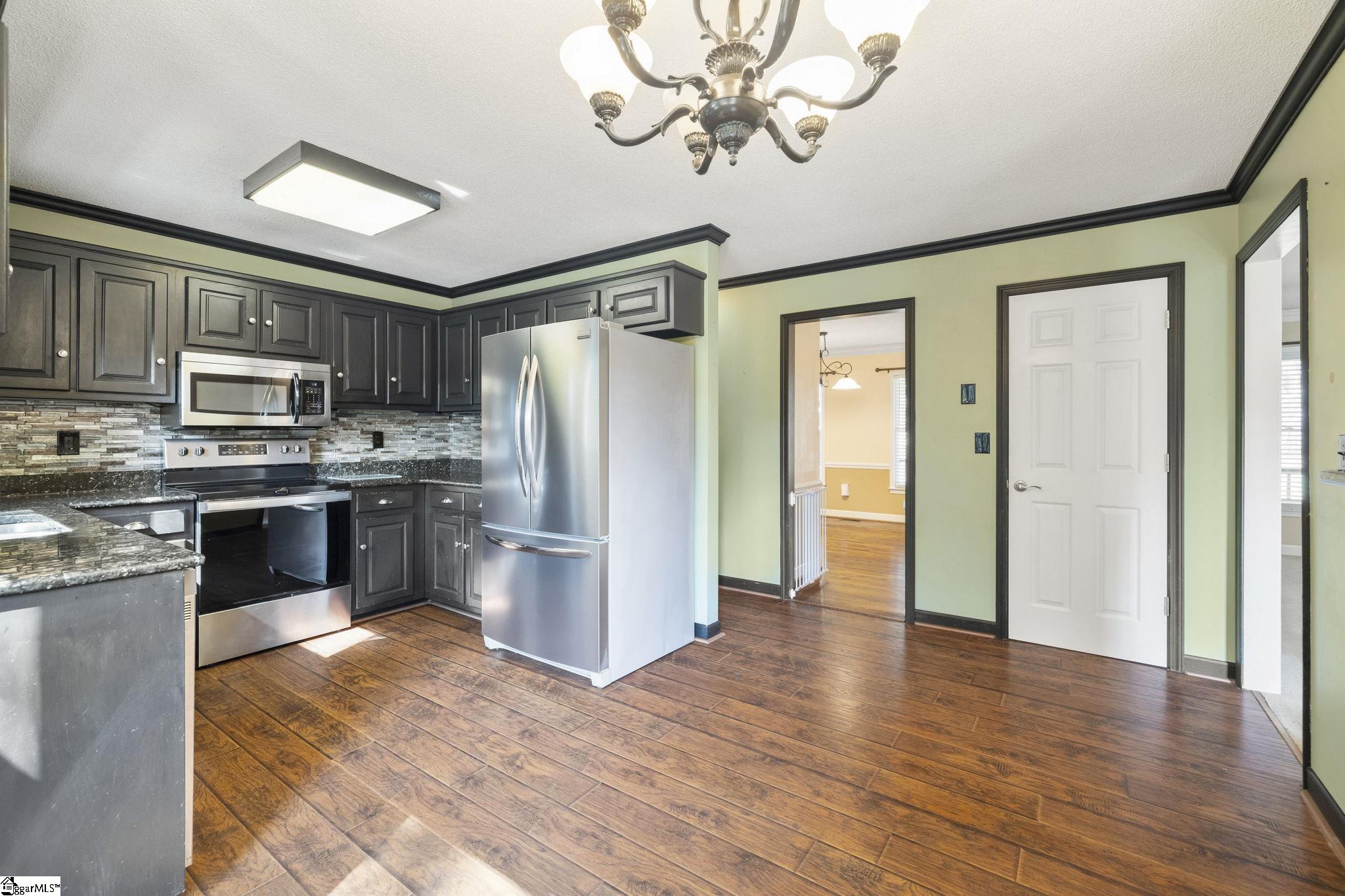 1512 Old Mill Road Easley, SC 29642 - Photo 8 of 27