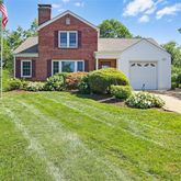 $555,000 | 126 Manlyn Drive, St. Louis, MO 63122