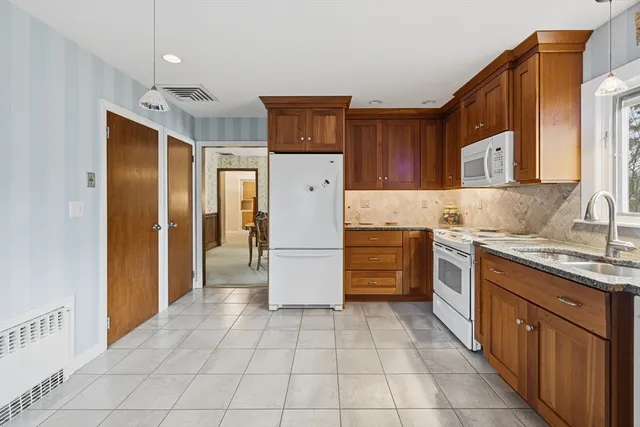 $559,000 | 50 Gaywood Street, Dartmouth, MA 02747