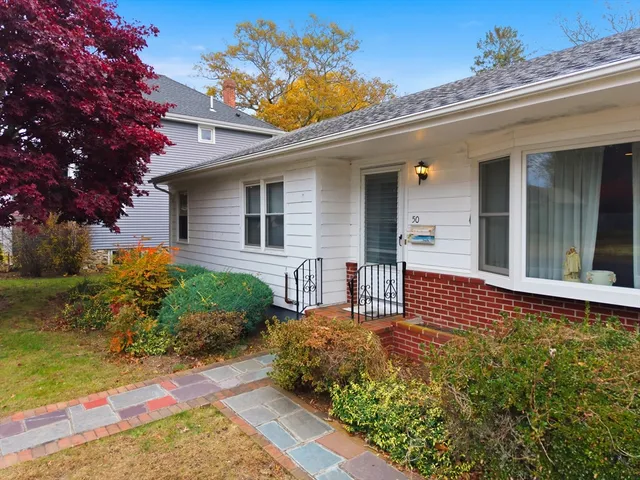 $559,000 | 50 Gaywood Street, Dartmouth, MA 02747