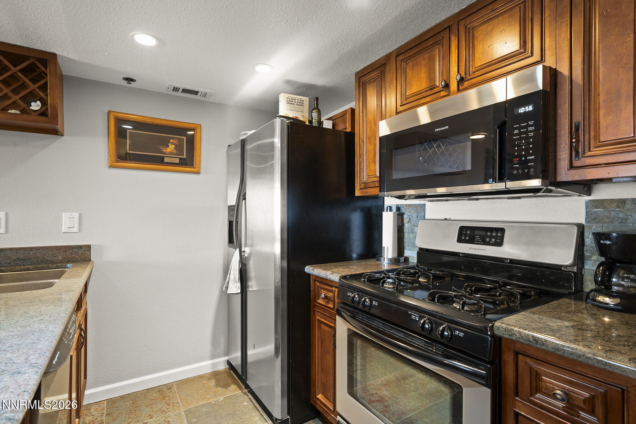 759 Boulder Court, Unit M Stateline, NV 89449 - Photo 9 of 21 9-web-or-mls-_DSC8032