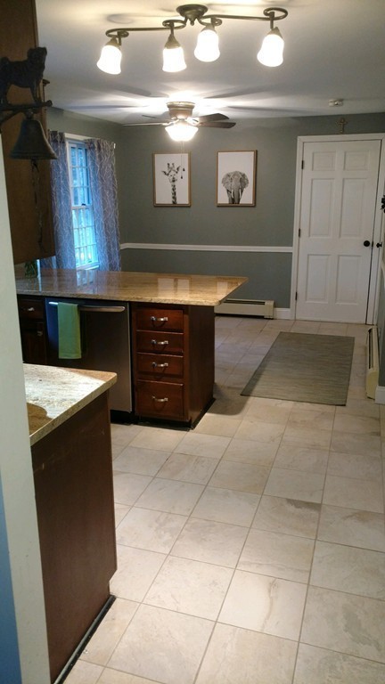 23 Randall Road Rochester, MA 02770 - Photo 5 of 27