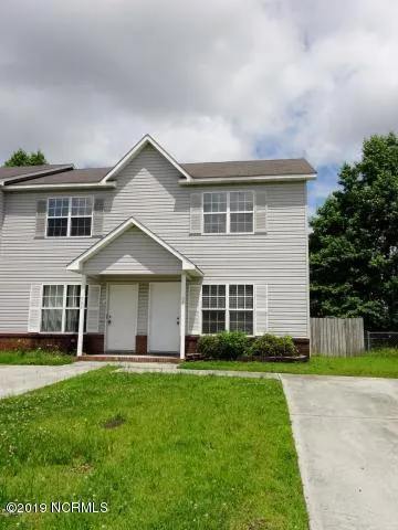 $1,300 | 971 West Pueblo Drive, Jacksonville, NC 28546