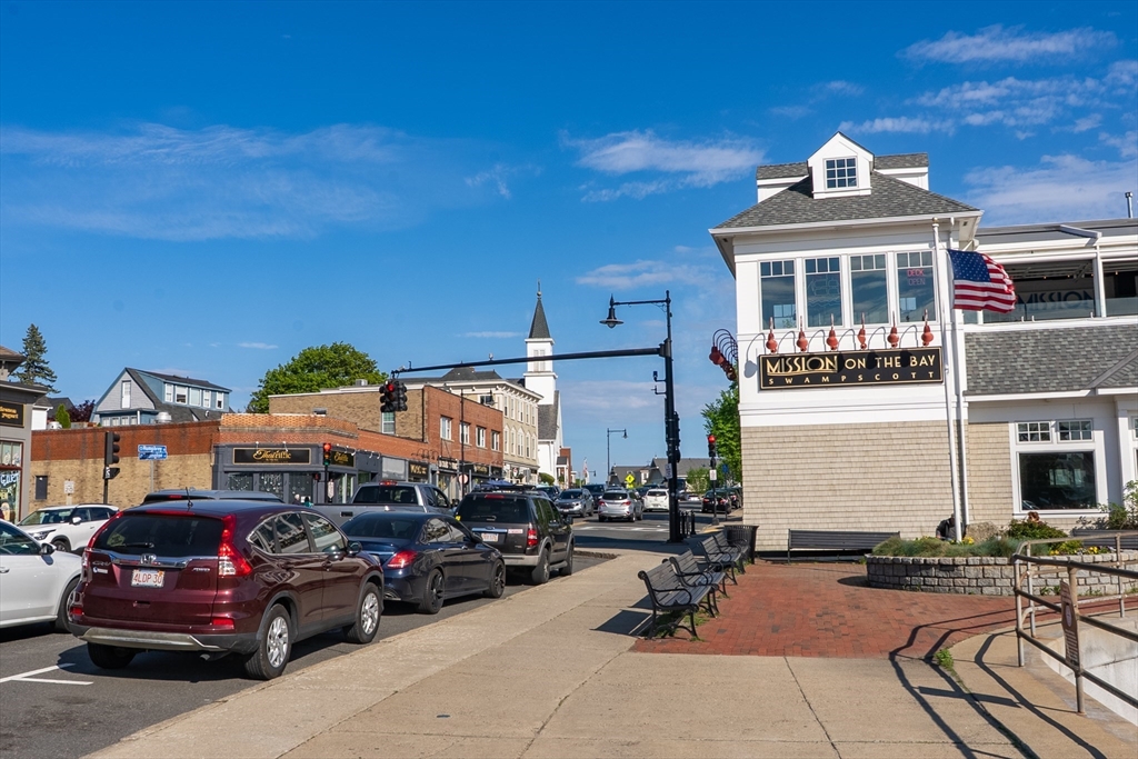 285 Lynn Shore Drive, Unit 710 Lynn, MA 01902 - Photo 18 of 26 a view of a car park in front of house