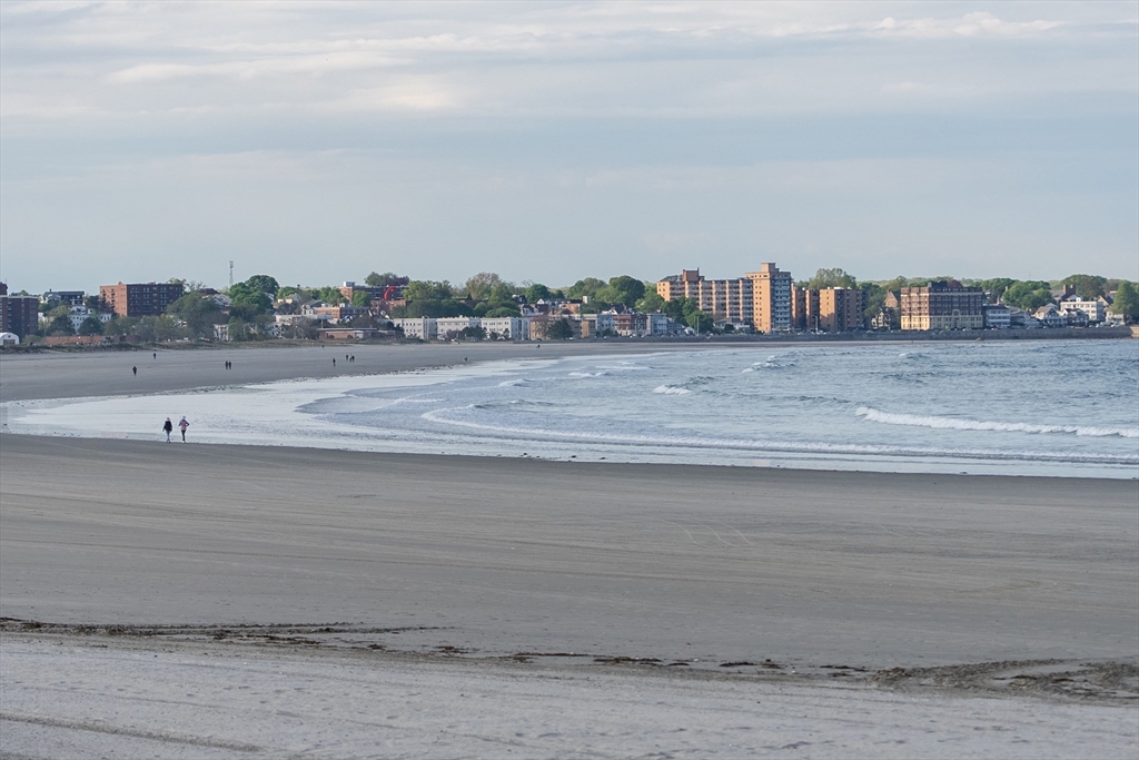 285 Lynn Shore Drive, Unit 710 Lynn, MA 01902 - Photo 24 of 26 a view of a city