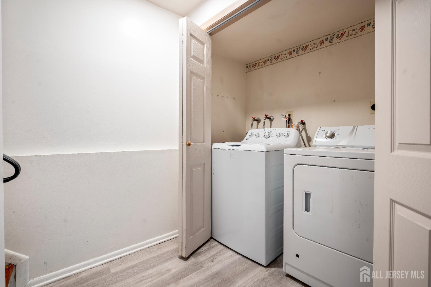 424 Middlewood Road Middletown, NJ 07748 - Photo 13 of 22