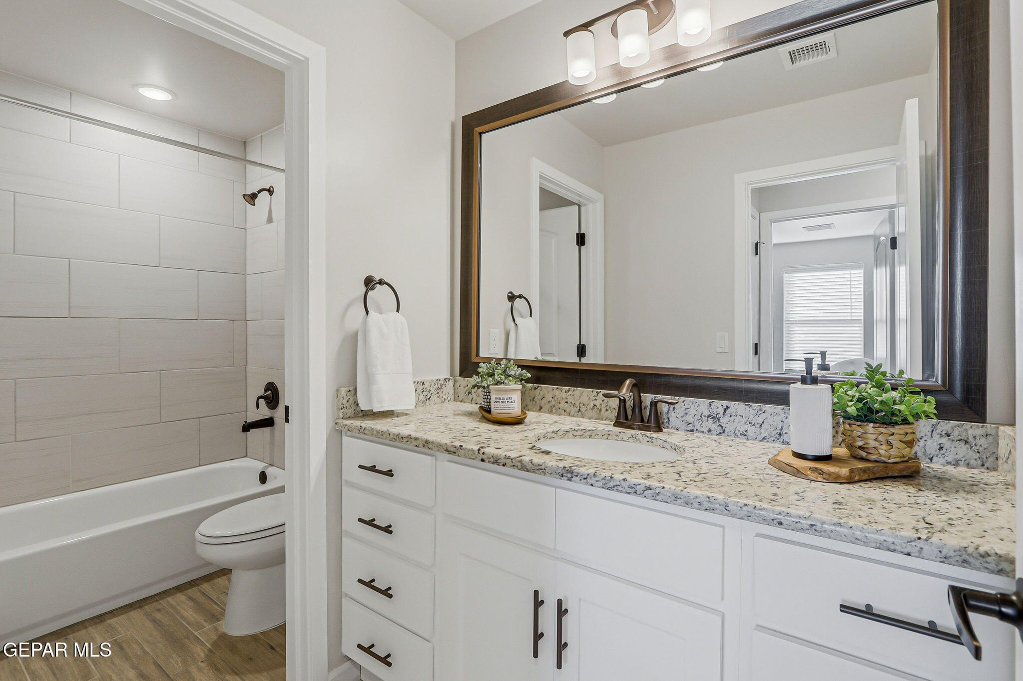 13721 Eccles Road El Paso, TX 79928 - Photo 33 of 45 29-web-or-mls-IMG_3568