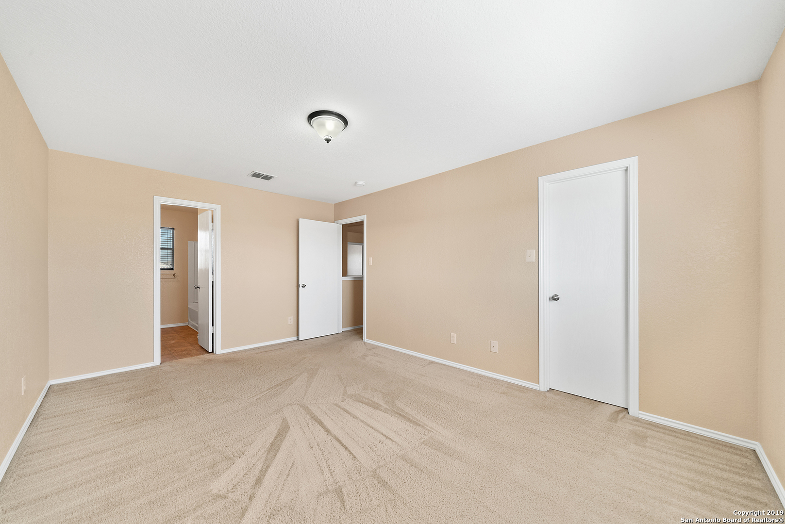 264 Cactus Patch Schertz, TX 78154 - Photo 13 of 25 a view of an empty room with wooden floor