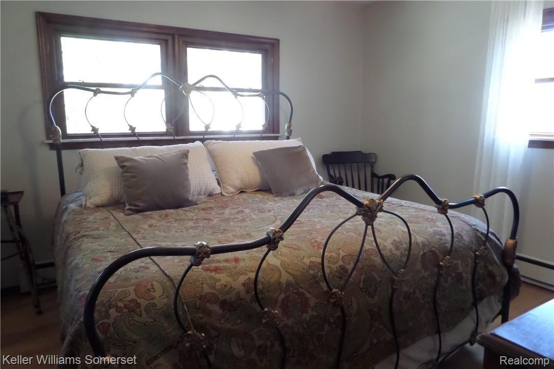 200 Gilmour Road Leonard, MI 48367 - Photo 15 of 32 SAM_0922.JPG