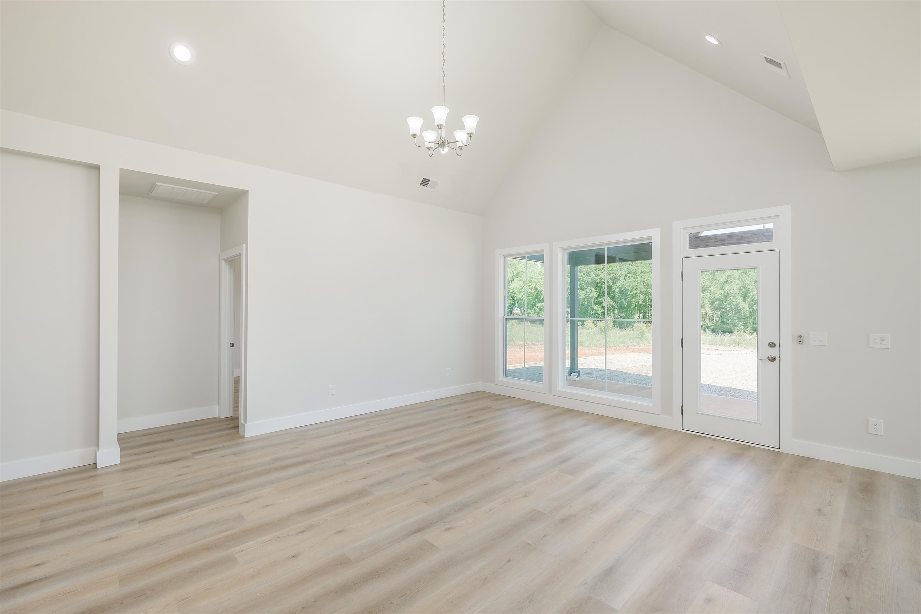 219 Williams Road Chesnee, SC 29323 - Photo 8 of 27 Gallery Image 8
