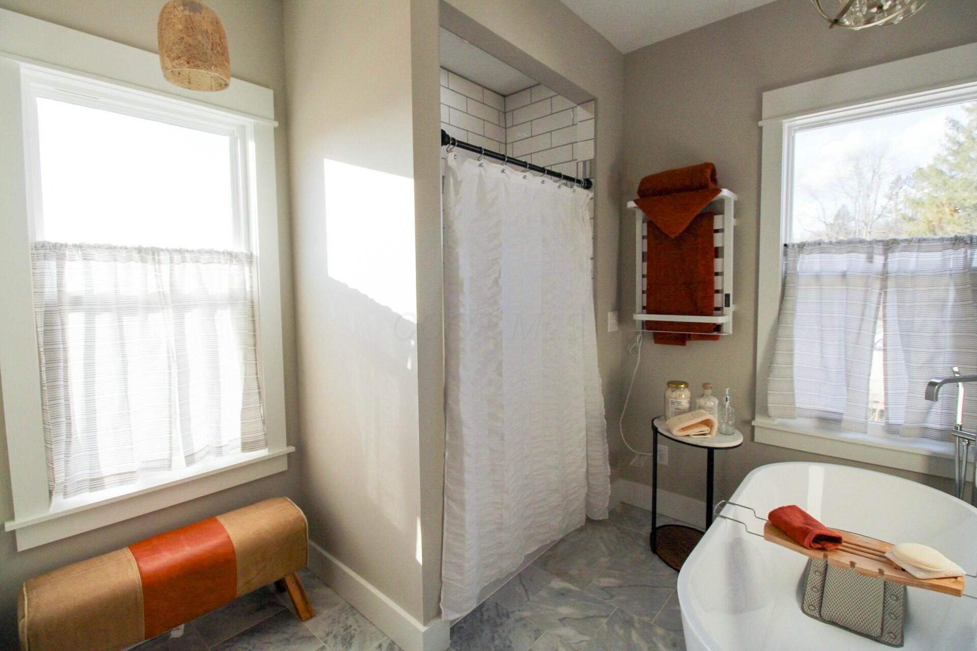 2552 Clearcreek Road Southwest Lancaster, OH 43130 - Photo 11 of 84 Ensuite Bathroom