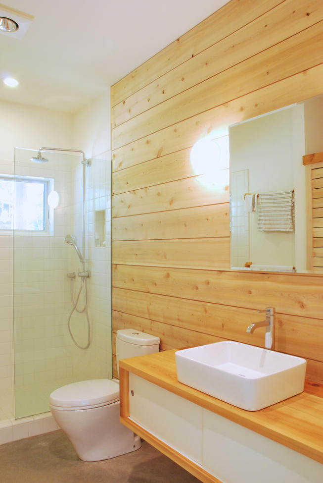 111 McFarland Shore Road New Harbor, ME 04554 - Photo 10 of 16 Bathroom